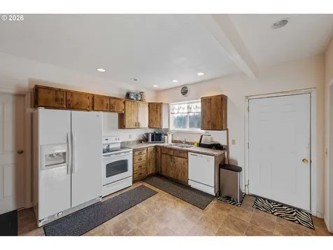770 18th Avenue Coos Bay OR 97420
