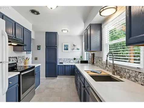 2418 NE 137th Avenue Portland OR 97230