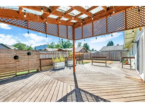 6781 F Street Springfield OR 97478