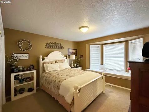 33174 Langmack Road Lebanon OR 97355