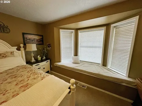 33174 Langmack Road Lebanon OR 97355