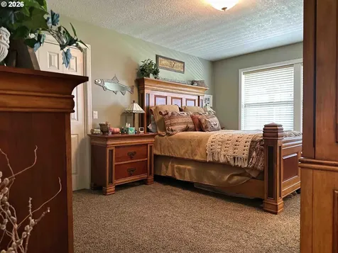 33174 Langmack Road Lebanon OR 97355