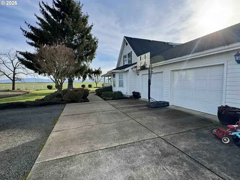 33174 Langmack Road Lebanon OR 97355