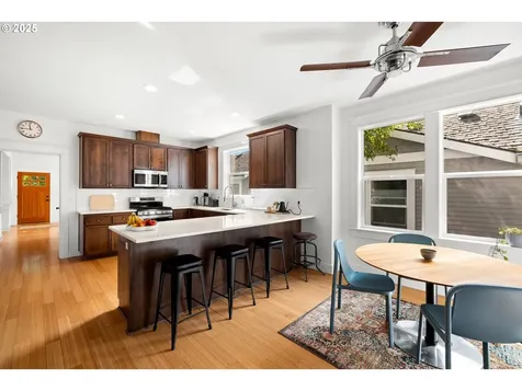 6227 N Wilbur Avenue Portland OR 97217