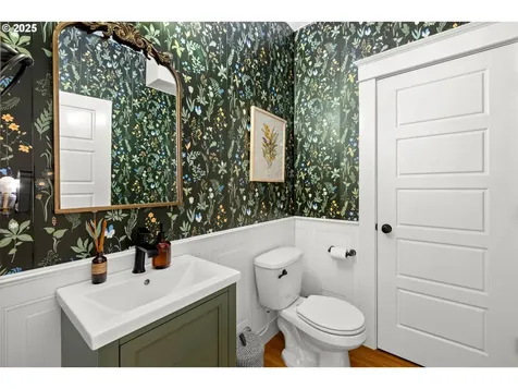 6227 N Wilbur Avenue Portland OR 97217