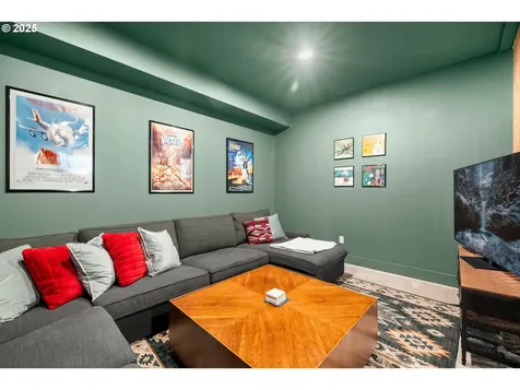 6227 N Wilbur Avenue Portland OR 97217