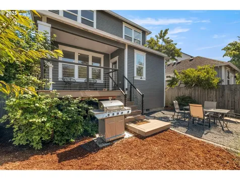 6227 N Wilbur Avenue Portland OR 97217
