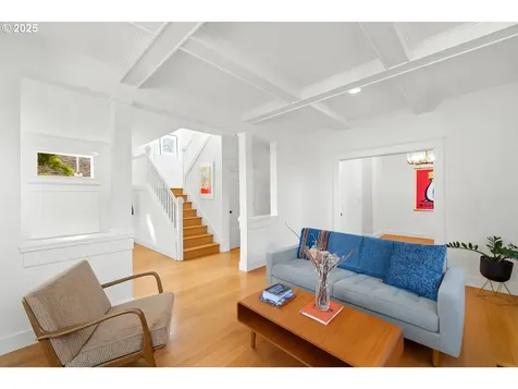 6227 N Wilbur Avenue Portland OR 97217
