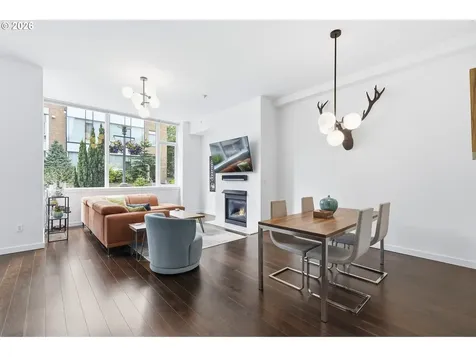 1900 S River Drive Portland OR 97201