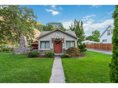 218 2ND Street Klickitat WA 98628