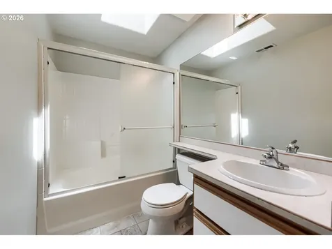 384 SE 58th Court Hillsboro OR 97123
