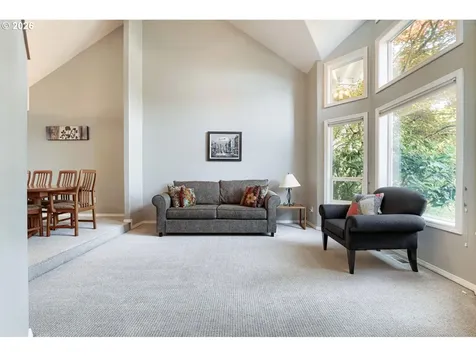 384 SE 58th Court Hillsboro OR 97123