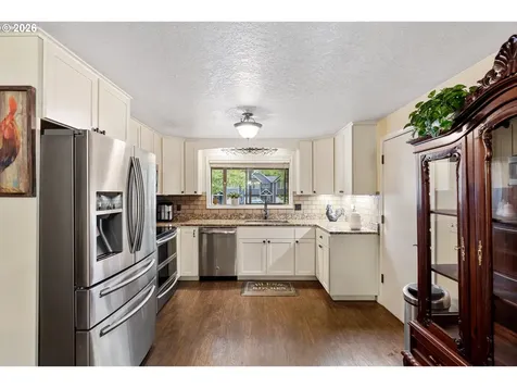 667 SE 5th Avenue Canby OR 97013