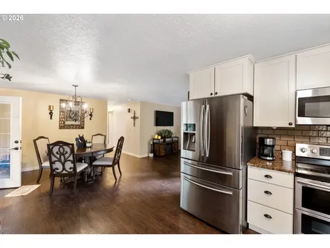 667 SE 5th Avenue Canby OR 97013