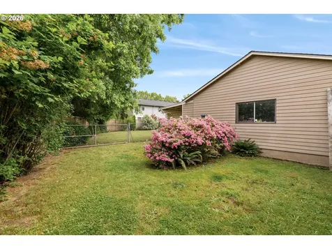 667 SE 5th Avenue Canby OR 97013