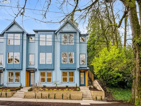 2476 SE Lincoln Street Portland OR 97214