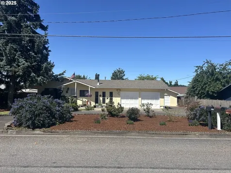 715 N 16th Street Cottage Grove OR 97424
