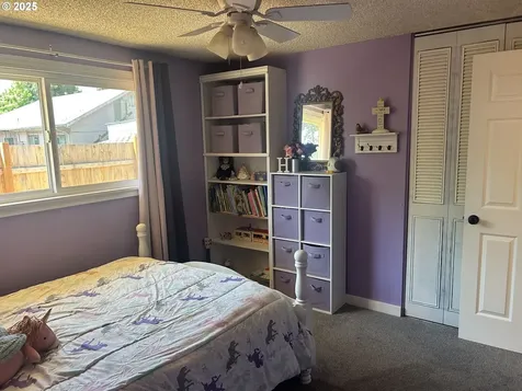 715 N 16th Street Cottage Grove OR 97424