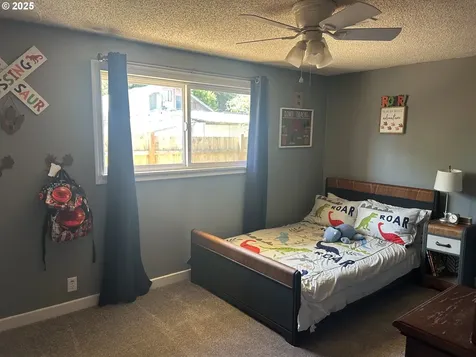 715 N 16th Street Cottage Grove OR 97424