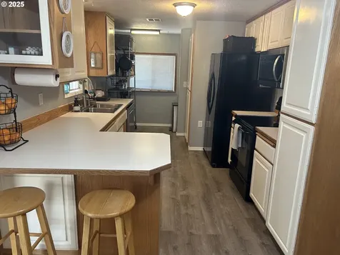 715 N 16th Street Cottage Grove OR 97424