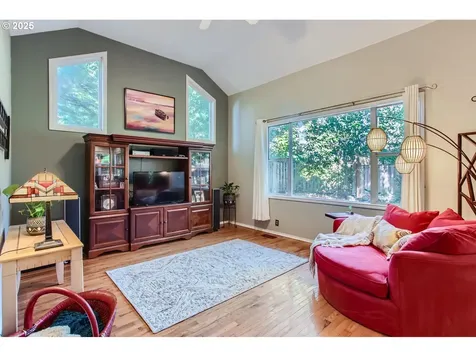 8570 SW Thoroughbred Place Beaverton OR 97008