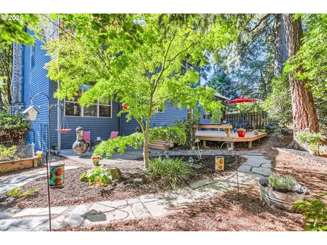 8570 SW Thoroughbred Place Beaverton OR 97008