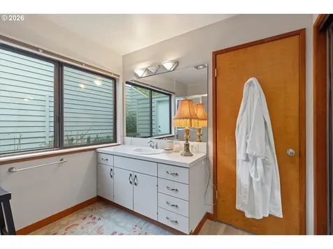 600 Island Drive Gleneden Beach OR 97388
