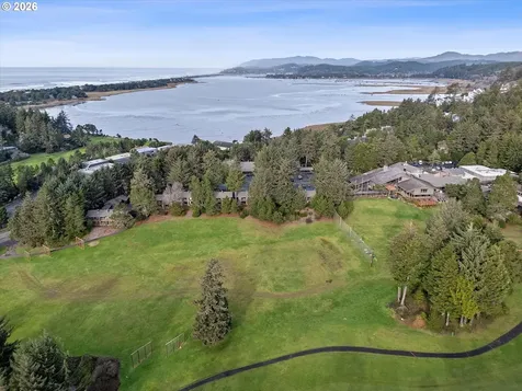 600 Island Drive Gleneden Beach OR 97388