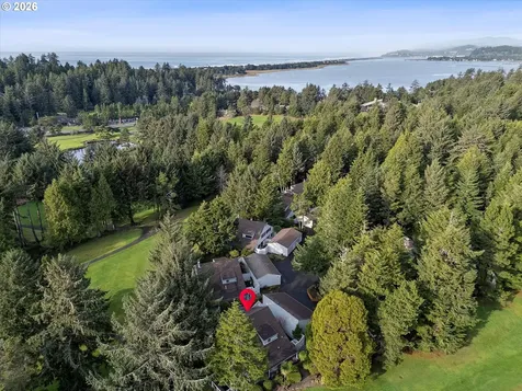 600 Island Drive Gleneden Beach OR 97388
