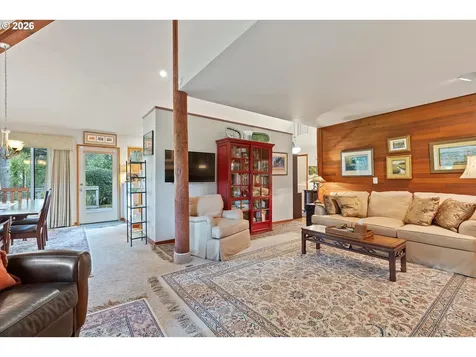 600 Island Drive Gleneden Beach OR 97388