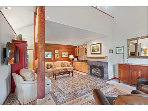 600 Island Drive Gleneden Beach OR 97388