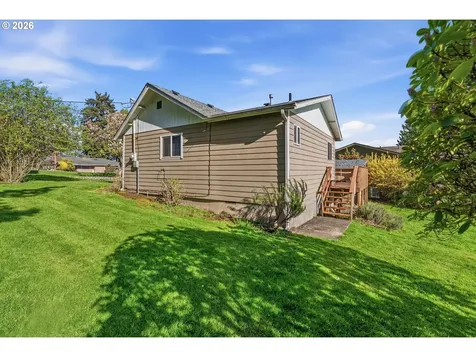 3323 Columbia Heights Road Longview WA 98632