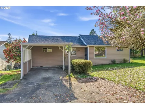 3323 Columbia Heights Road Longview WA 98632