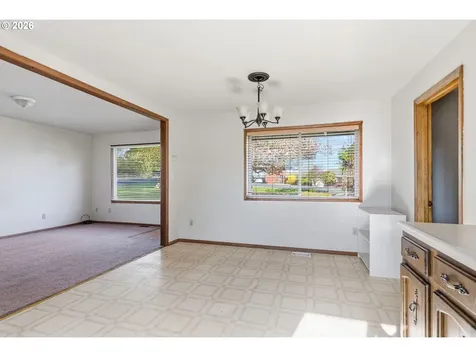 3323 Columbia Heights Road Longview WA 98632