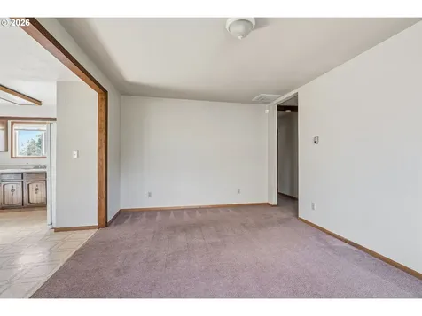 3323 Columbia Heights Road Longview WA 98632