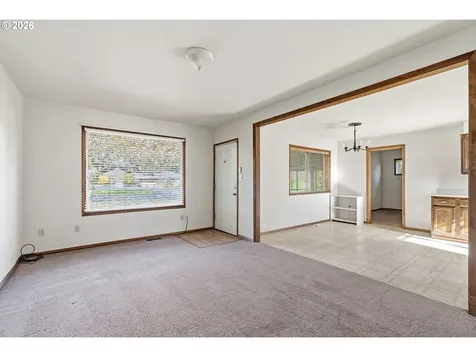 3323 Columbia Heights Road Longview WA 98632