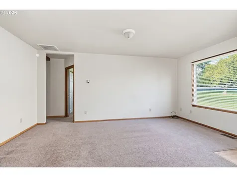 3323 Columbia Heights Road Longview WA 98632