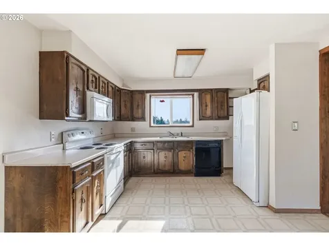 3323 Columbia Heights Road Longview WA 98632