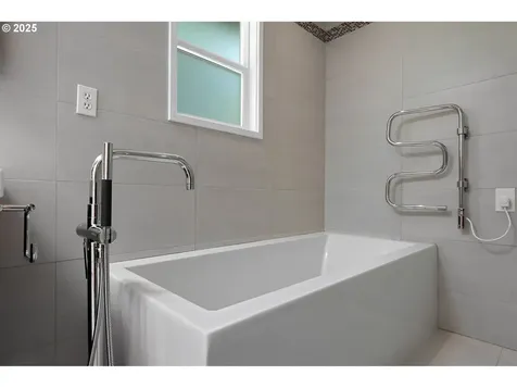 4844 SW 45th Avenue Portland OR 97221