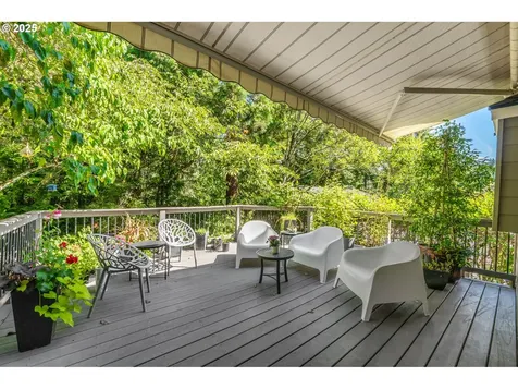 4844 SW 45th Avenue Portland OR 97221