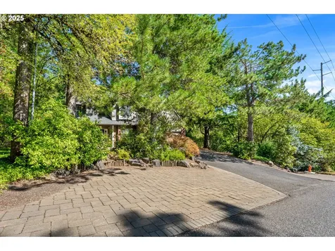 4844 SW 45th Avenue Portland OR 97221