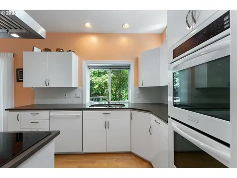 4844 SW 45th Avenue Portland OR 97221