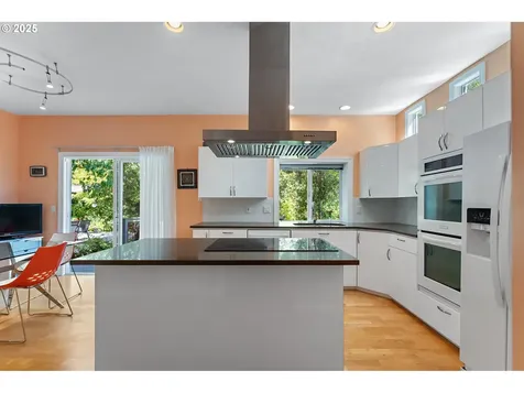 4844 SW 45th Avenue Portland OR 97221