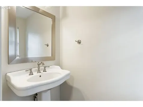 17703 SW Heatherwood Lane Sherwood OR 97140