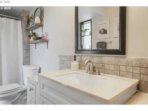 836 Eldin Avenue Salem OR 97317