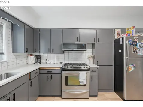 836 Eldin Avenue Salem OR 97317