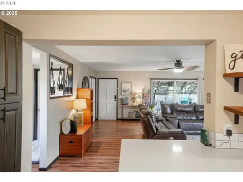 836 Eldin Avenue Salem OR 97317