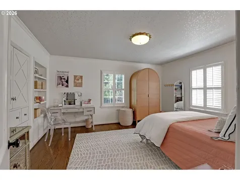 2490 SW Arden Road Portland OR 97201