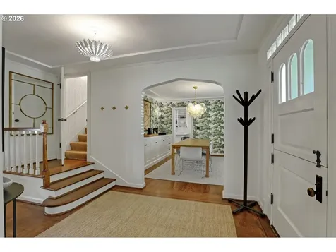 2490 SW Arden Road Portland OR 97201