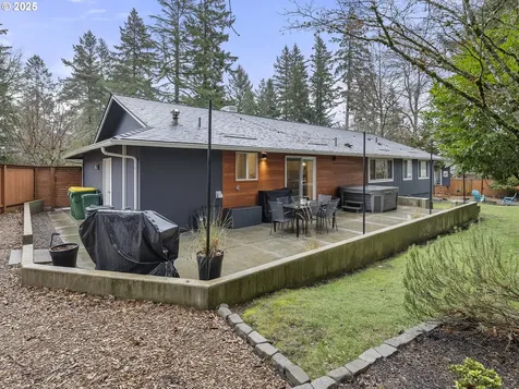 8385 SW Carmel Court Portland OR 97223